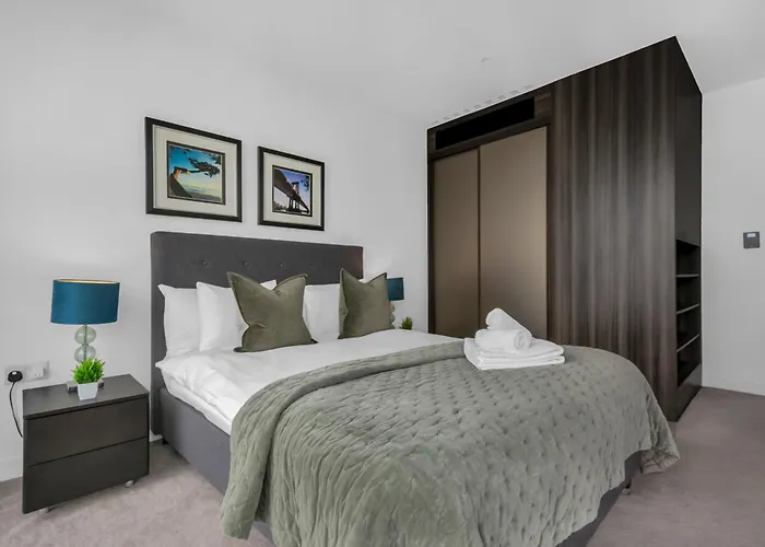 Mysquare Two Bed Serviced Apt In Old Street