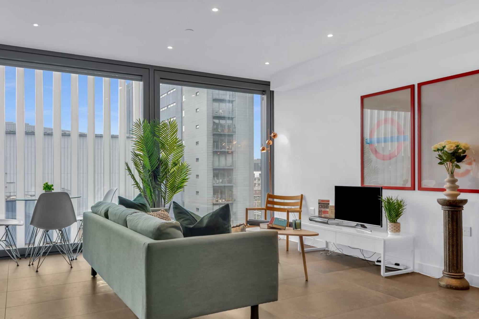 Mysquare Two Bed Serviced In Old Street *